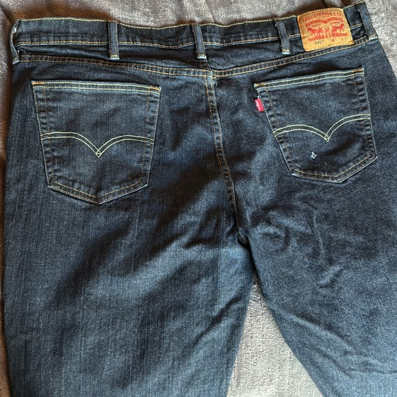 Levi’s 541 Dark Wash Jeans - Picture 5 of 10